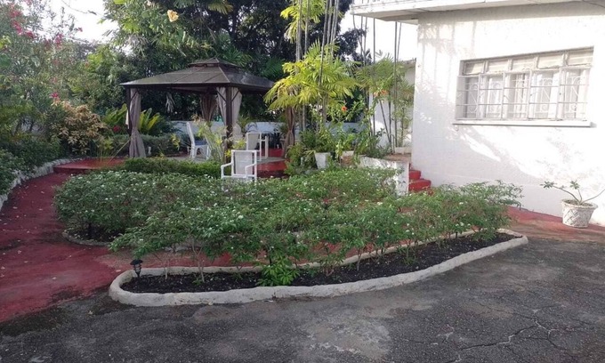 Rockley Casa | Stay at Casa Del Caribe in beautiful Barbados! Your Home away from home.
