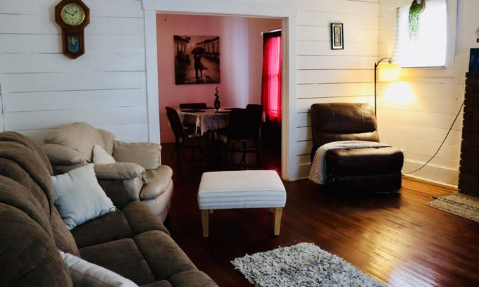 Kingsville Casa | Stay at Kingsville’s historic district