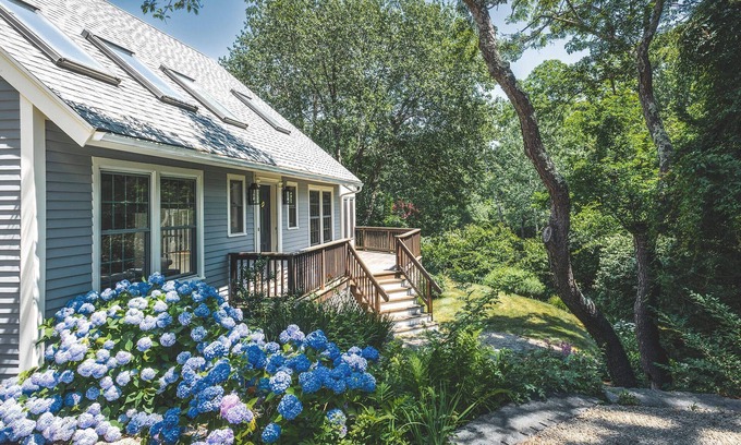 Gloucester Casa | Stay at Lighthouse Beach