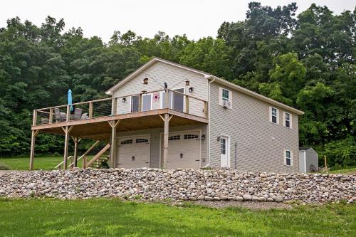 Bradford Casa | Stay Awhile