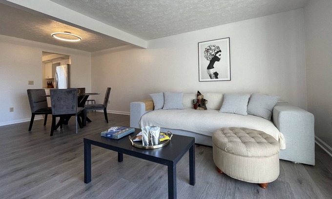 Fairport Casa | Stay comfortably with the whole family, in a quiet and safe neighborhood