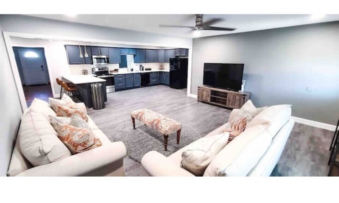 Lubbock Casa | Stay for 8 in Lubbock!