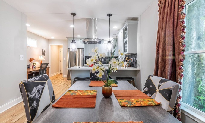 Pittsburgh Casa | Stay for the Championship Game! |Downtown Atlanta|1.5 Miles to Mercedes Benz Stadium |Dog Friendly