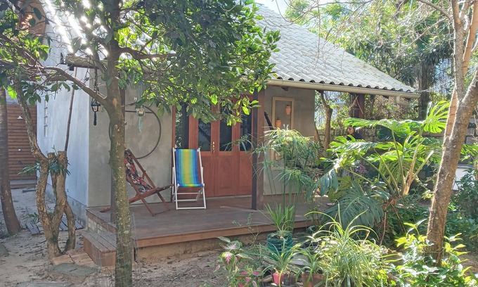 Lagoa Pequena Chalet De Esquí | Stay in a chalet on shared land, suited to the beach environment.