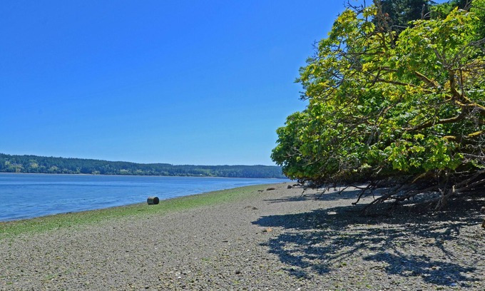West Hills Apartamento | ¡Alójese en una hermosa cabaña de playa con una hermosa playa privada en Hazel Point!