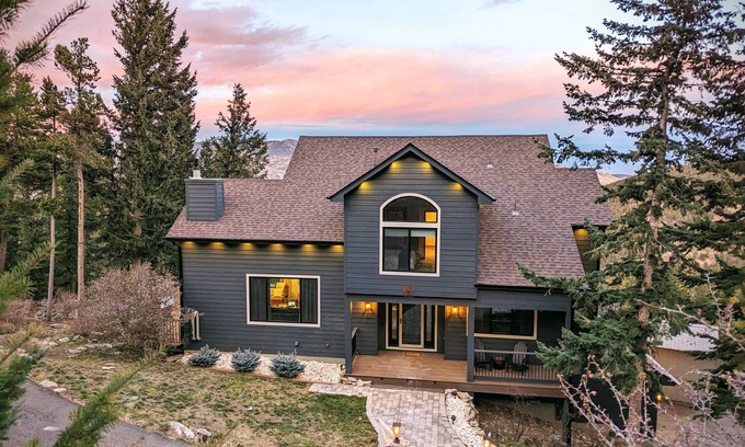 Evergreen Casa | Stay In Evergreen - Denver Mountain Escape