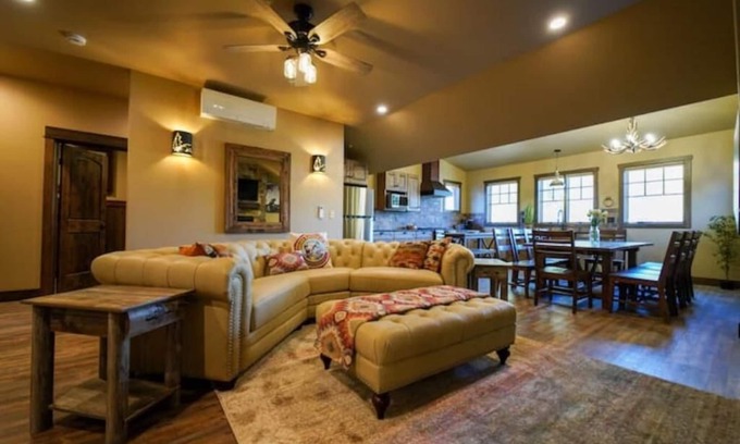 Agpar Apartamento | Stay in Glacier National Park @ Apgar Lookout, Suite 5 & 6