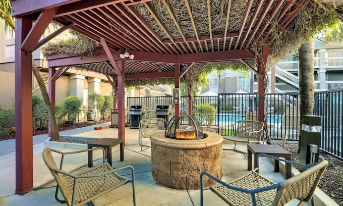 San Jose Complejo | Stay In great Shape! Minutes to Levi's Stadium, w/ Outdoor Pool