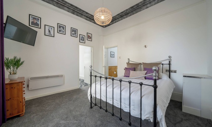West Derby Apartamento | Stay in the place where it all began for The Beatles