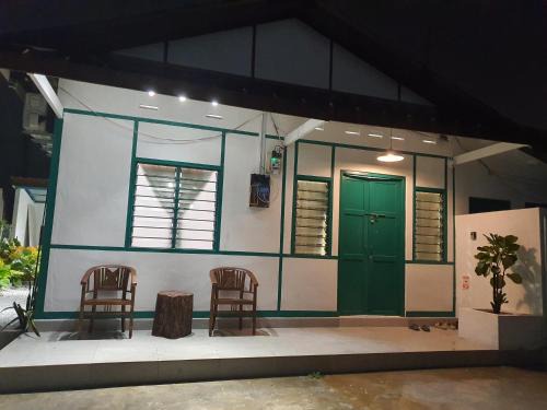 George Town Casa | Stay Meow Meow Mount Erskine Near Gurney Plaza, Adventist