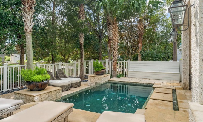 WaterSound Beach Casa | Stay on 30A: Water and Wine Private Beach- Bikes!