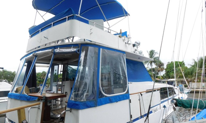 Sailboat Bend Alquiler De Eote | Alójese en un yate de 46 pies -2 habitaciones / 2 baños Downtown FL / 9. Sawgrass 8m