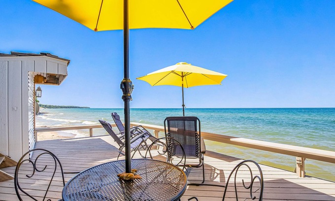 Fennville Casa | Golden Getaway- en la ciudad, con vistas al agua