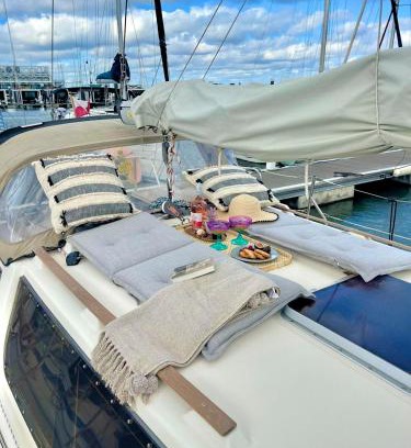 Parque das Nacoes Alquiler De Eote | Stay On - Sailboat