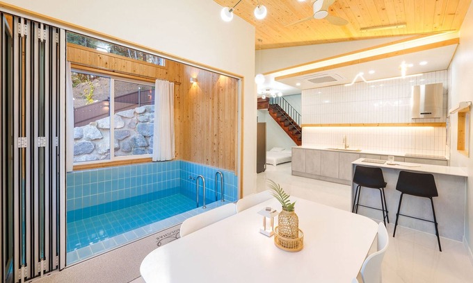 Gangneung Casa | Stay Osolchae Dokche Pool Villa Pension