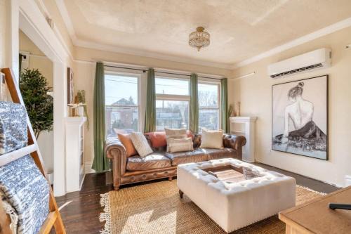 Kerns Casa | Stay Portland - Laurelhurst Dream on Restaurant Row - 97 WalkScore