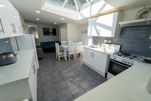 Selly Oak Apartamento | STAY SA Spacious studios next to UOB and 10min to the City!