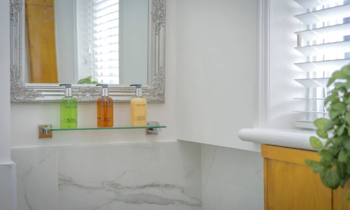 West Derby Apartamento | Stay where it all began for The Beatles!