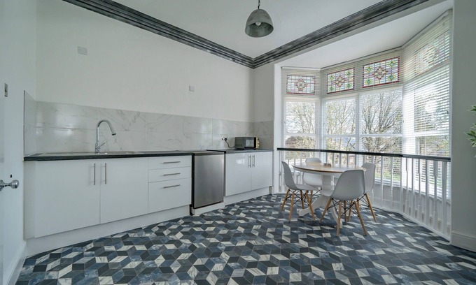 West Derby Apartamento | Stay where it all began for The Beatles!