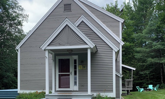 Londonderry Casa | Stay where you can Ski the Fab Four