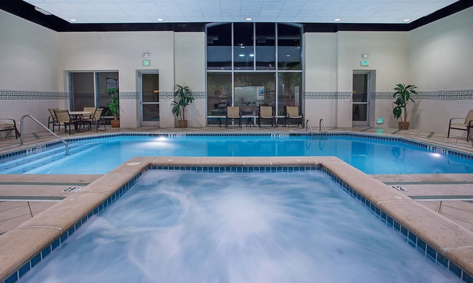 Downtown Chattanooga Hotel | Staybridge Suites Chattanooga Downtown - Convention Center by IHG