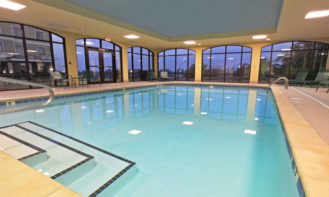 Lake Hamilton Hotel | Staybridge Suites Hot Springs by IHG
