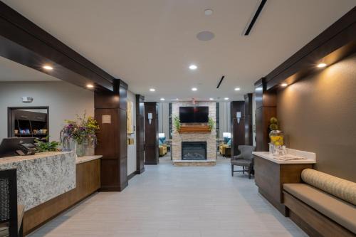 Baytown Hotel | Staybridge Suites Houston East - Baytown by IHG