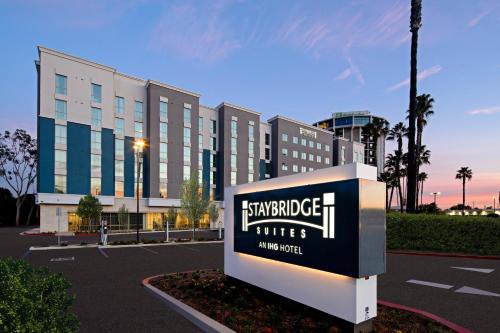 Harbor Hotel | Staybridge Suites - Long Beach Airport by IHG