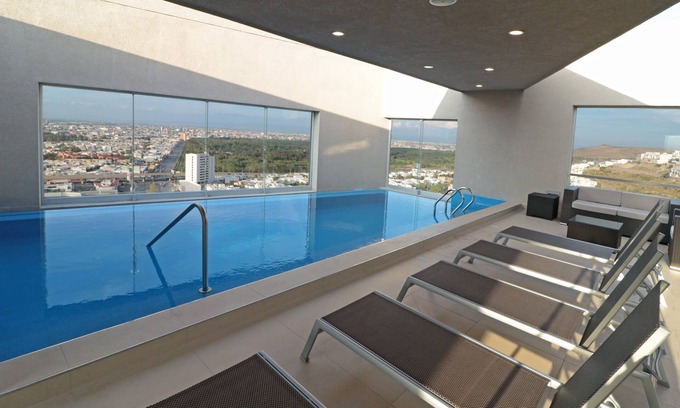 San Luis Potosí Hotel | Staybridge Suites San Luis Potosi by IHG