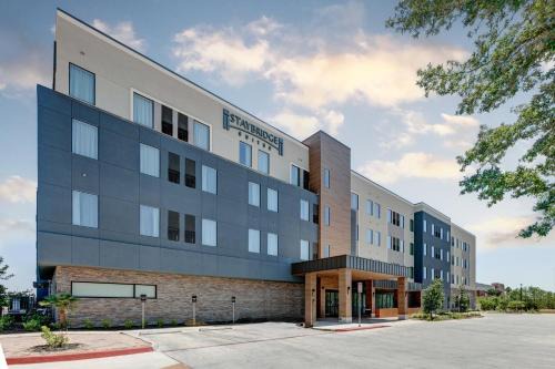 West San Antonio Hotel | Staybridge Suites San Antonio Lackland AFB Area by IHG