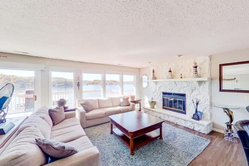 Lake Ozark Casa | Staycation at the Lake