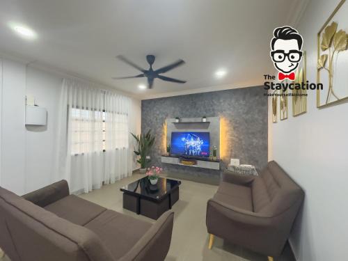 Kuching Casa | Staycation Homestay 51 Luxe Garden Homestay