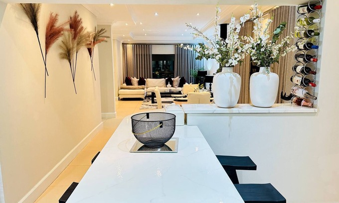 Germiston Apartamento | Staycation With Back Up Power
