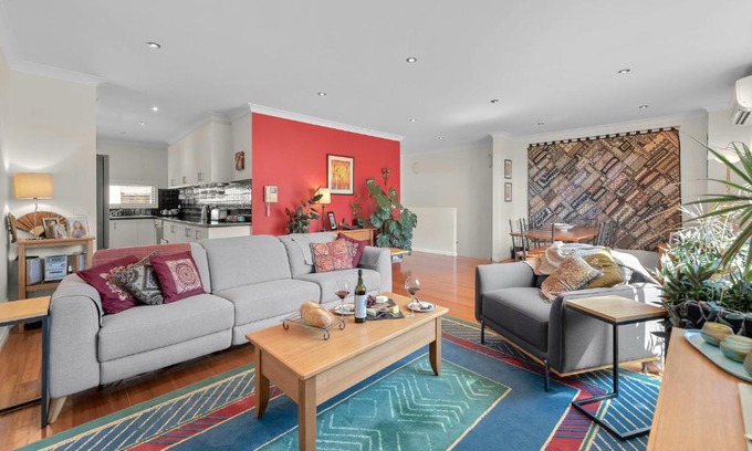 Brunswick Casa | StayCentral - Tranquil Spacious Townhouse