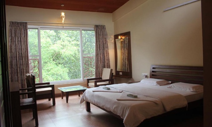 Sakleshpur Complejo | STAYMAKER Nikhara Resort