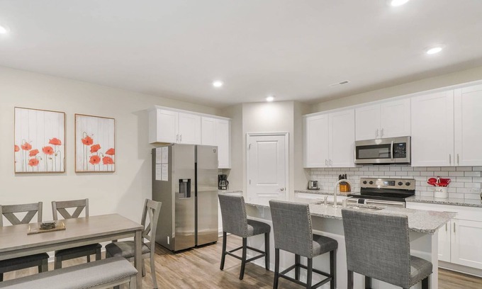 Concord Casa | StaysByWalker 2BR TownHome | King Beds/Fenced Yard