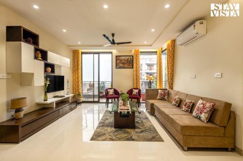 Mahmoorganj Apartamento | StayVista at Sundale Apartment with Heater & WiFi