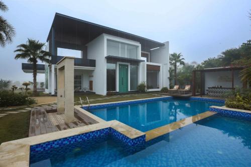 Amritsar Villa | StayVista La Paradise 2 BR villa With Outdoor Pool in Amritsar
