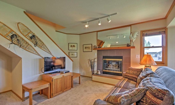 Steamboat Springs Apartamento | Steamboat Springs Condo with Hot Tub on Ski Bus Route