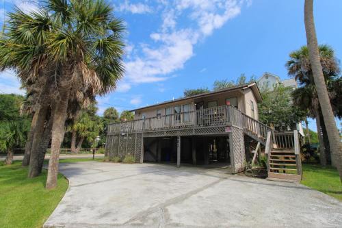 Folly Beach Casa | Steele Magnolias on Folly