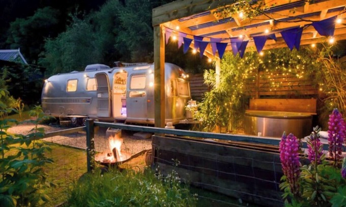 Aberfeldy Casa | Stella a Luxury vintage airstream #HighlandSpaces