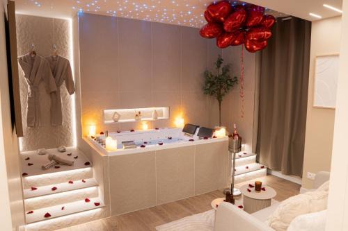Noisy-le-Sec Hotel | Stellar Suite