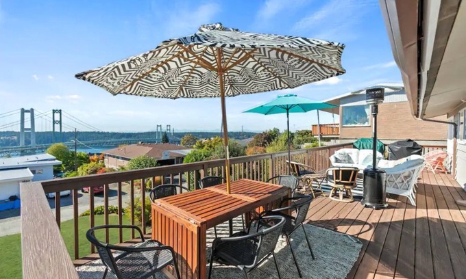 West End Casa | Stellar views of the Bay & the Olympics
