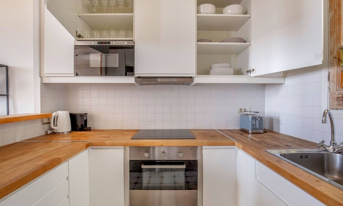 Gracia Apartamento | Stellar Vila de Gràcia 2BR w/ City Views, by Blueground