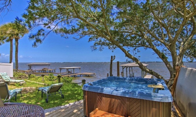 Tropic Villa | Step-Free Waterfront Villa: Gas Grill & Patio