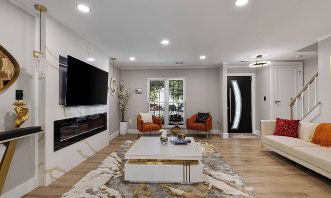 Lake Ridge Condominio | Step into Absolute luxury, Smart Home
