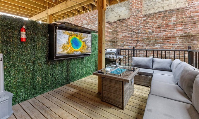Lockerbie Square Apartamento | Steps away from Mass Ave Restaurants and Big Patio