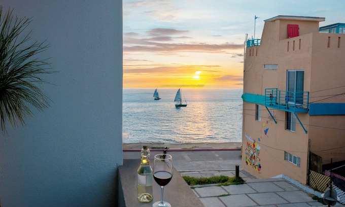 Costa Apartamento | Steps from beach chic & modern1BD apt