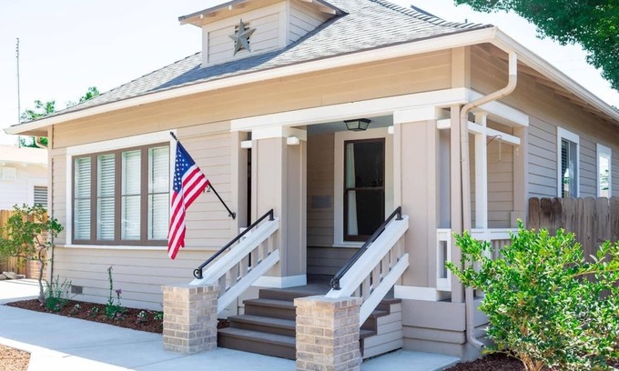 Exeter Casa | Steps from Downtown Exeter and a short drive to Sequoia National Park