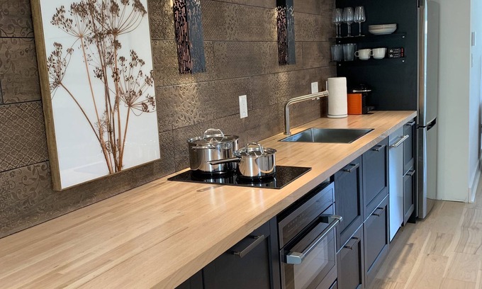 Mystic Apartamento | Steps from Downtown Mystic / Newly Renovated Modern Apartment